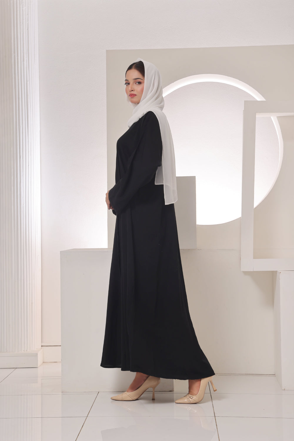 Noor Zarqa Abaya Black