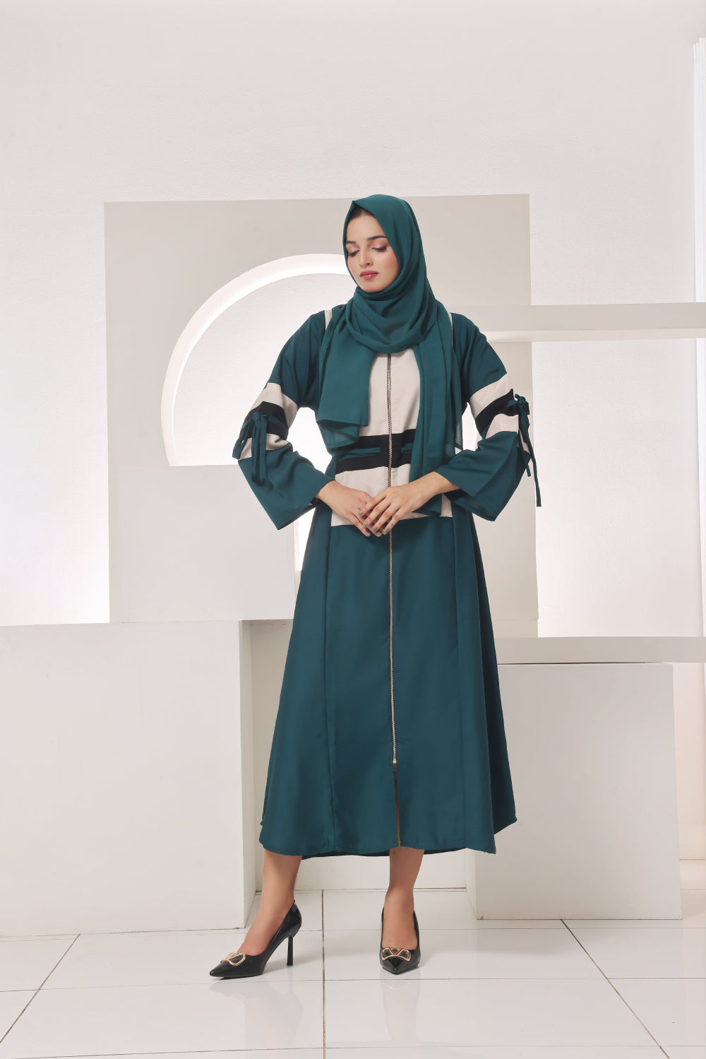Mahveen Teal Empress Abaya