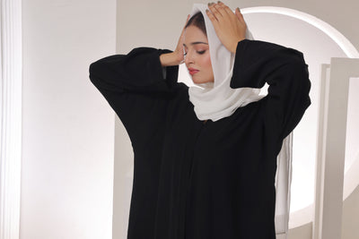 Noor Zarqa Abaya Black