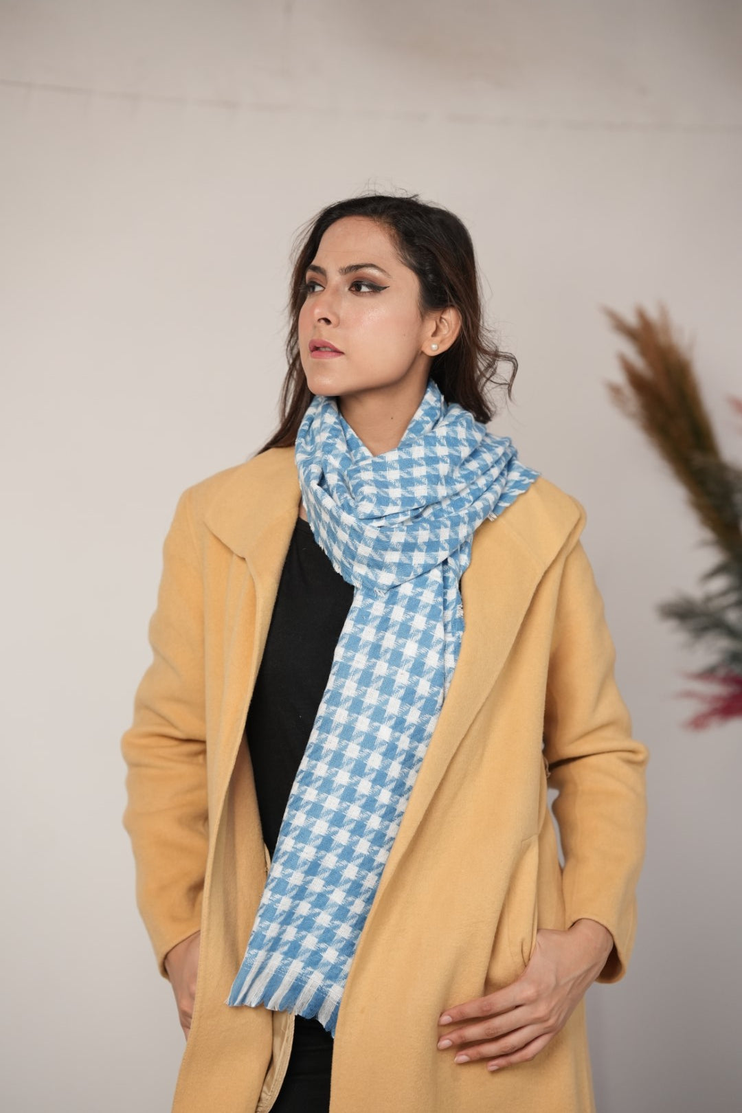 Hounds tooth Woolen Scarf - Carolina Blue