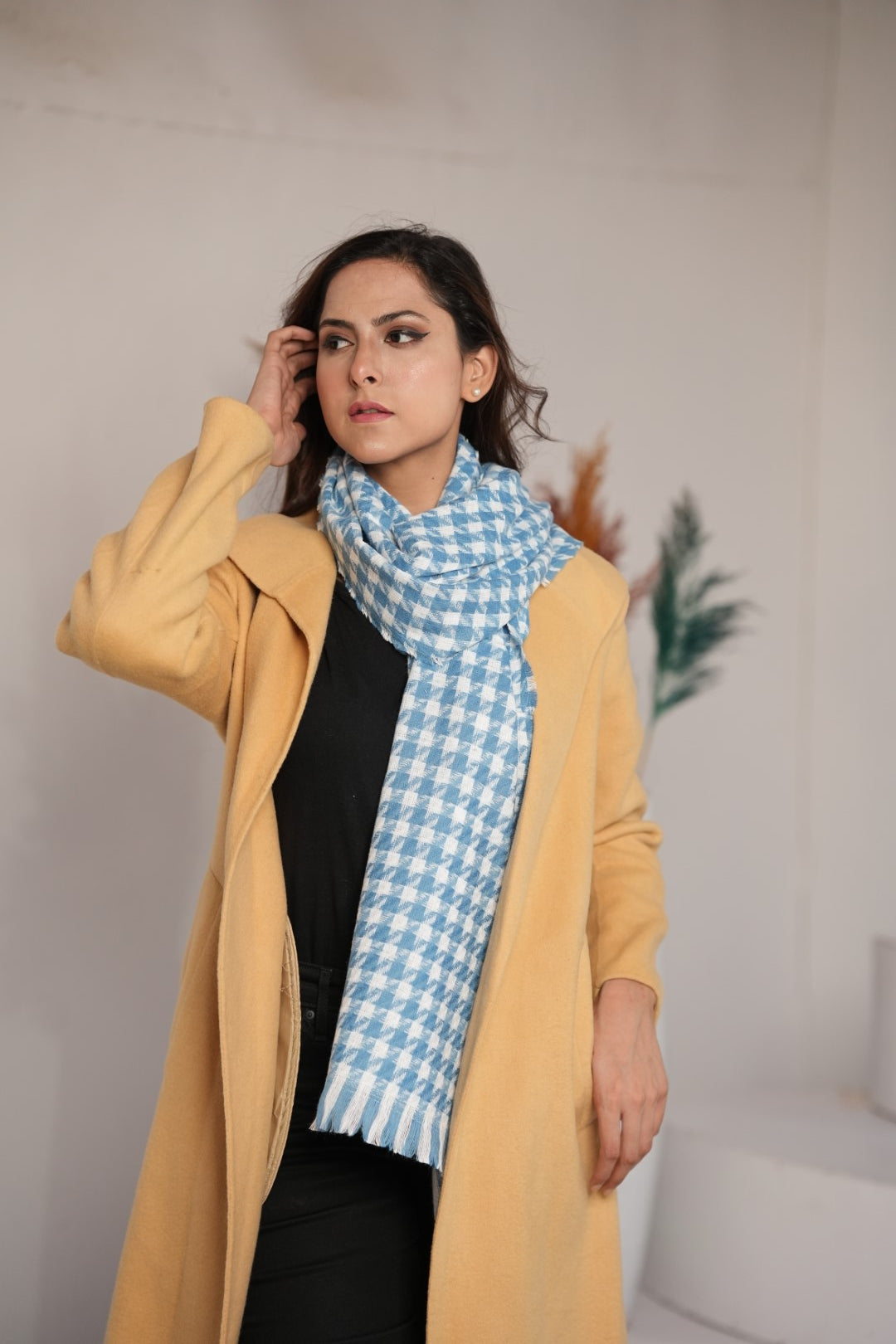 Hounds tooth Woolen Scarf - Carolina Blue