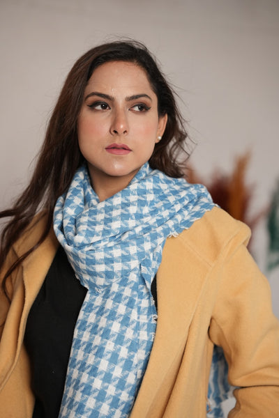 Hounds tooth Woolen Scarf - Carolina Blue