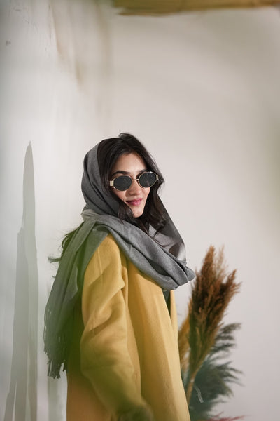 Woolen Two-Tone Scarf (Grey)