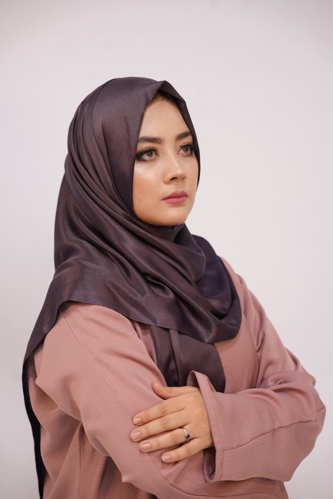 Silk Two Tone Hijab Dark Brown