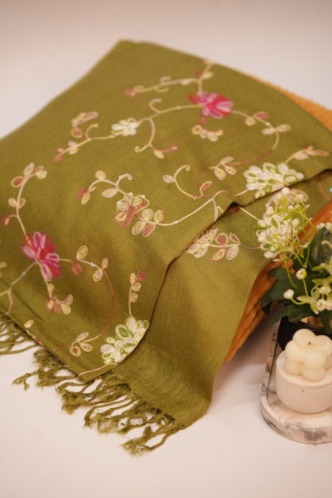 Pashmina Floral Embroidered - Mehndi Green