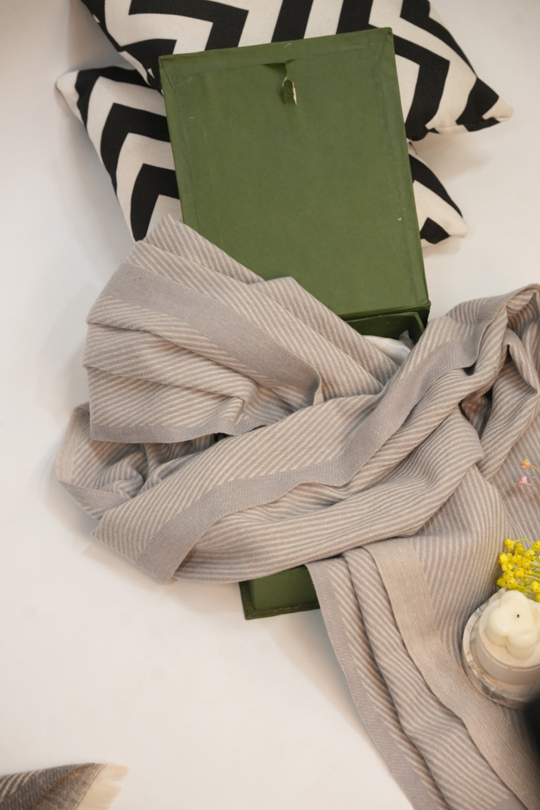 Woolen Diagonal Stripes - Light Grey