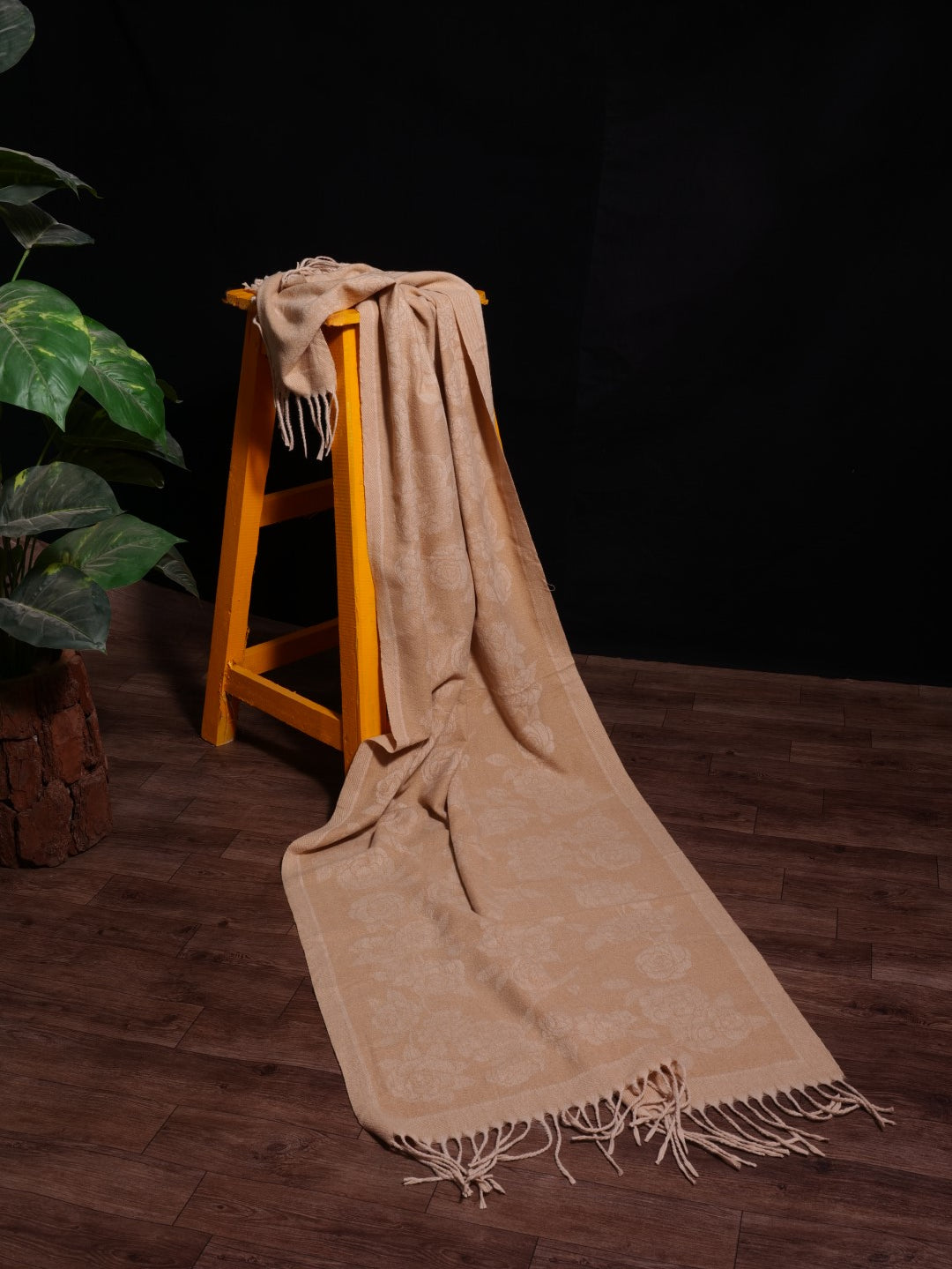 Blossom - Wool Stole - Light Brown